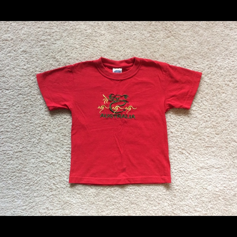 Unisex Australia shirt.